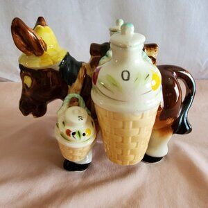 1950s Thames Burro Oil, Vinegar, Salt & Pepper Set GUC